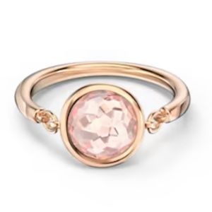 Swarovski Tahlia ring in rose gold